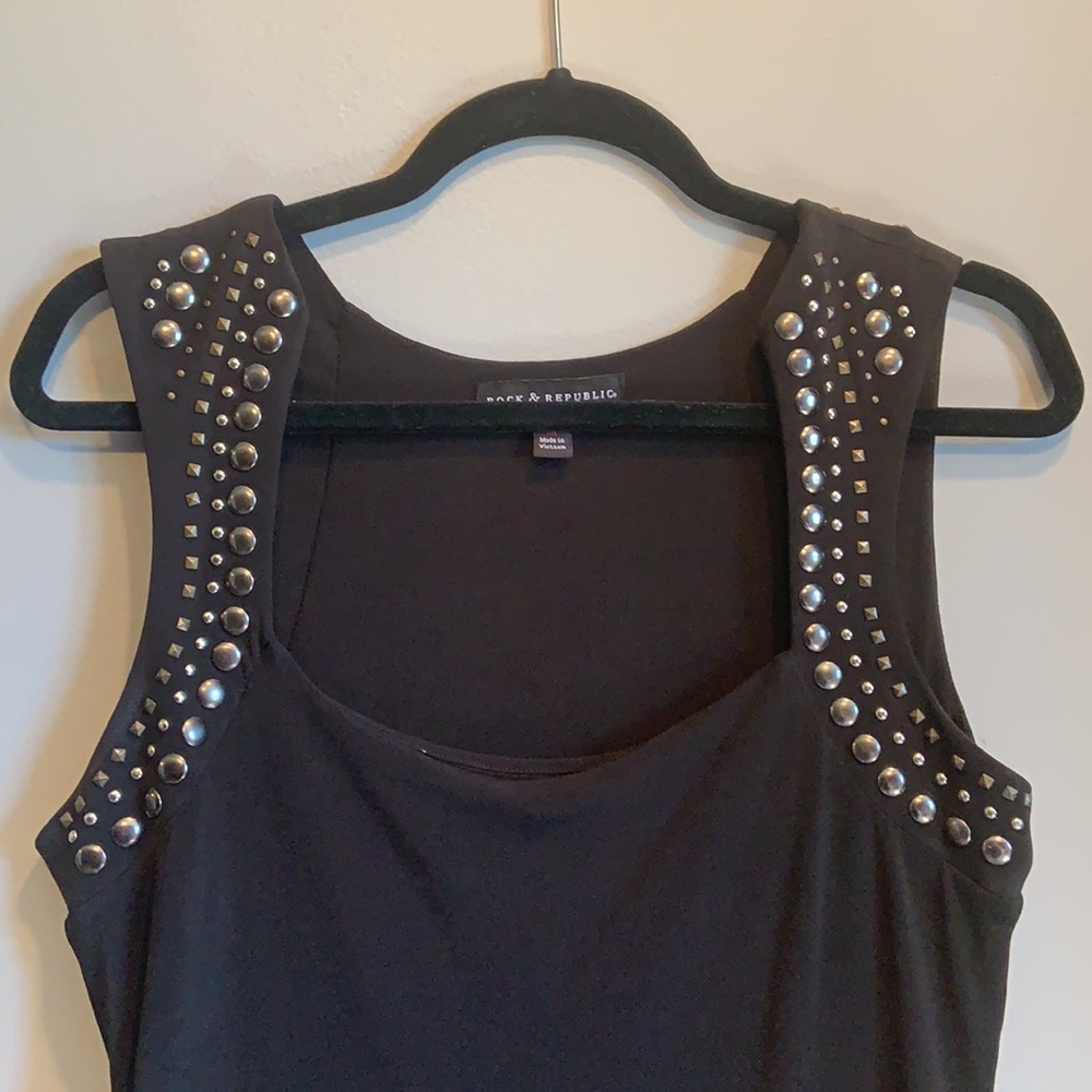 LBD - Picture 4 of 4